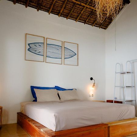 Surf Shack Grupuk Hotell Bumbang Eksteriør bilde