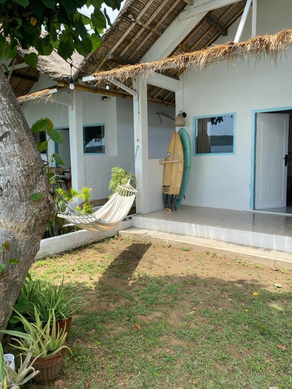 Surf Shack Grupuk Hotell Bumbang Eksteriør bilde